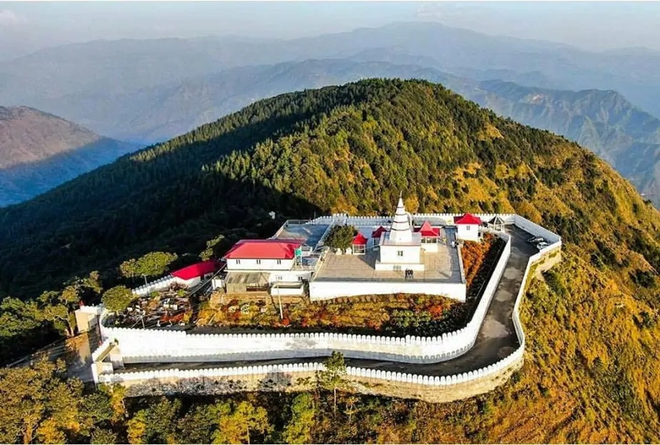 Hidden Temples & Scenic Drives
