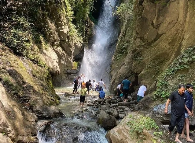 Hidden Waterfalls & Himalayan Sunsets