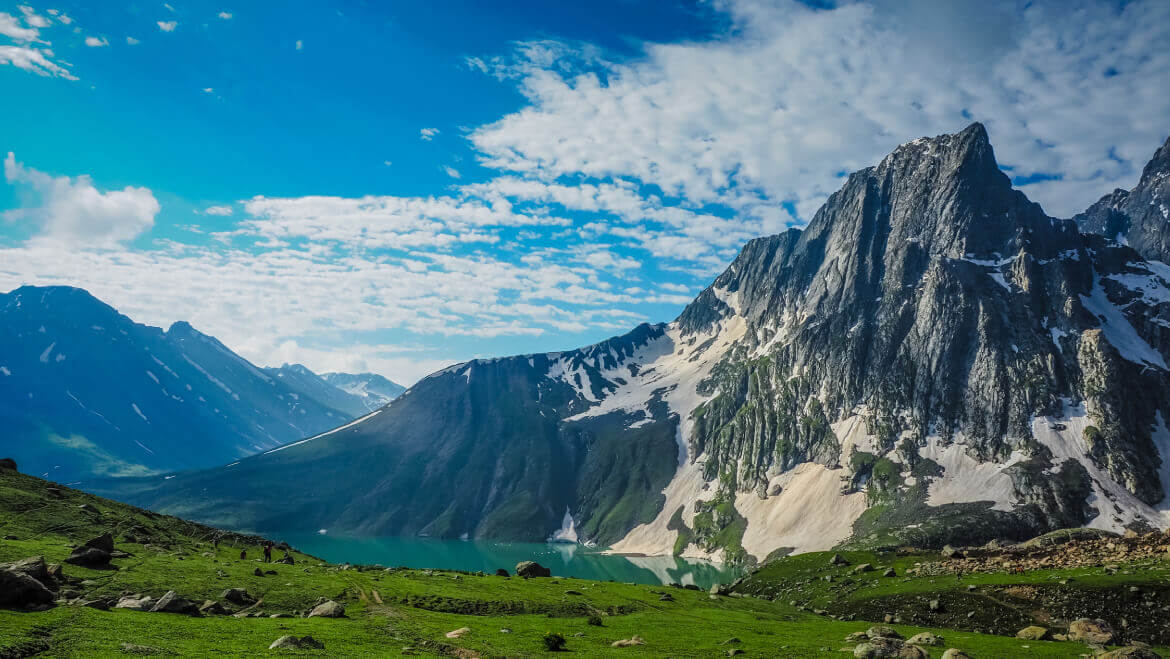 Wool, Waterfalls & Whispers – Kashmir’s Untouched Path