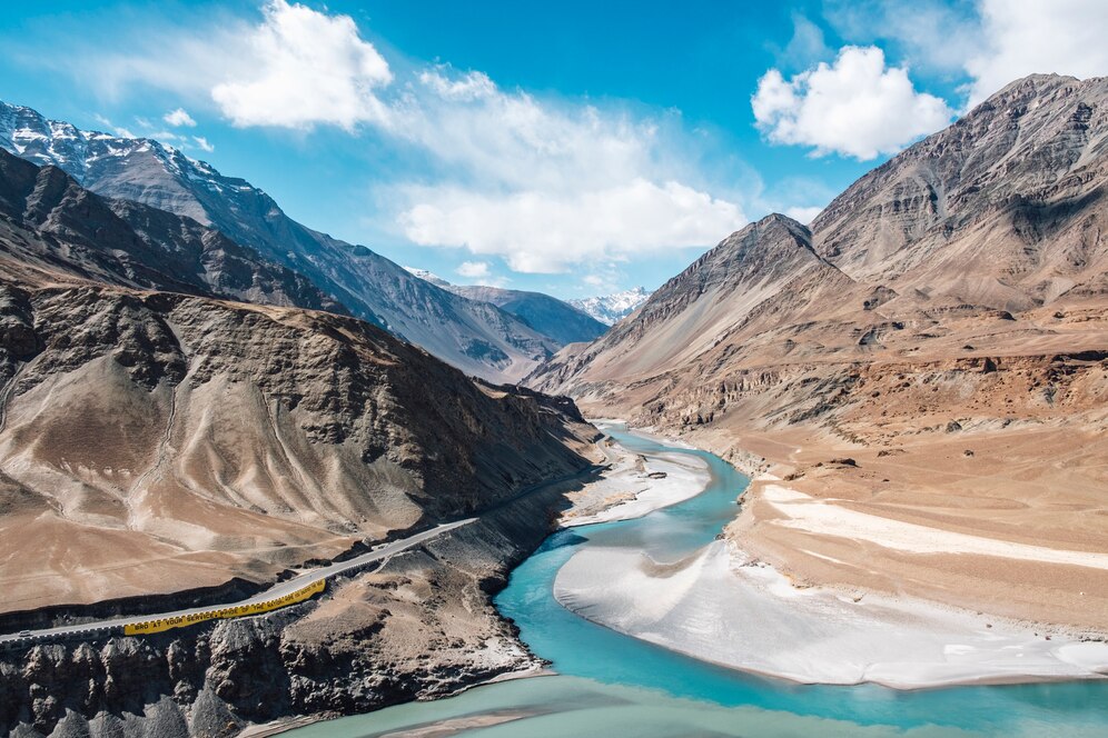  High tea by the Indus River