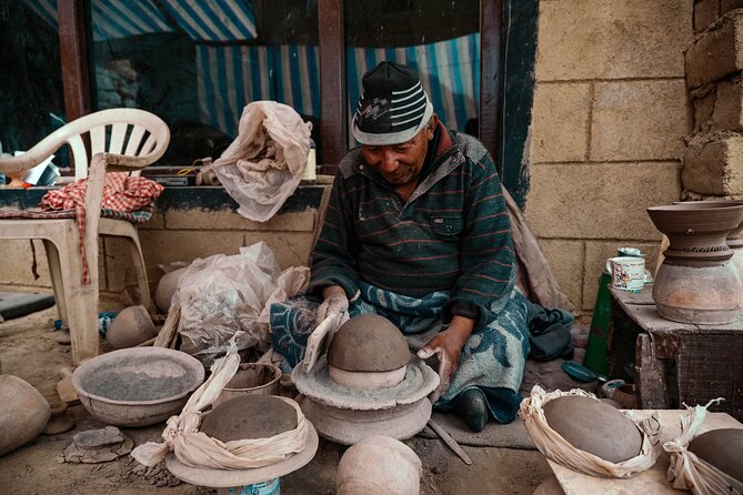  Pottery making in Likir Village