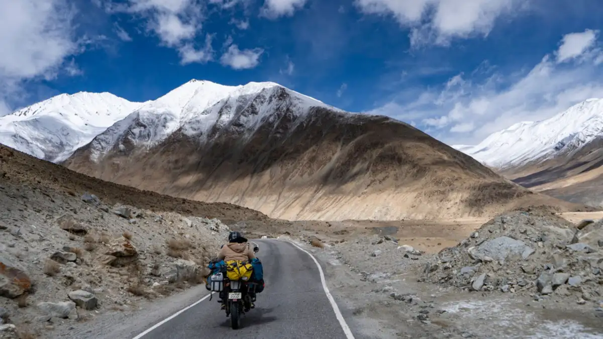 Arrive in Ladakh – A Slow Beginning by the River