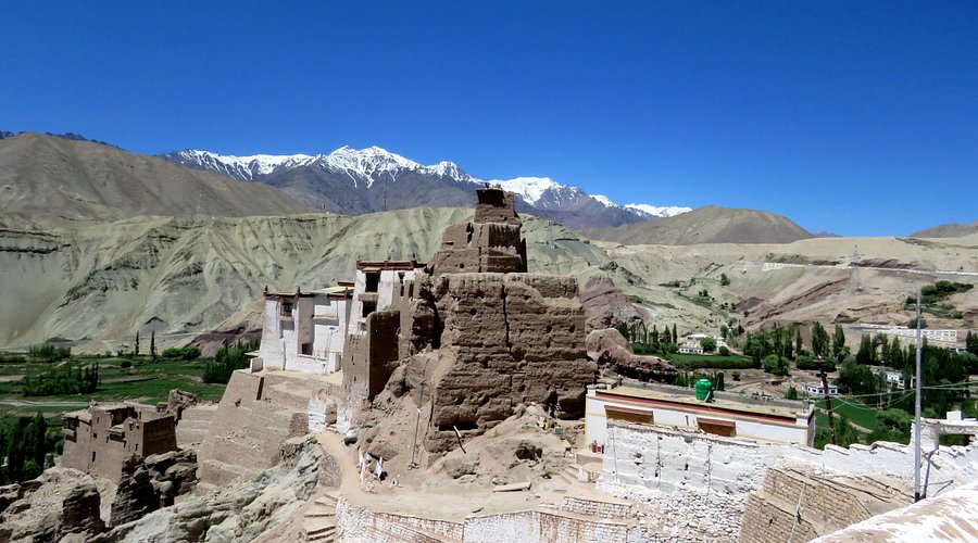 Mud Forts & Markets