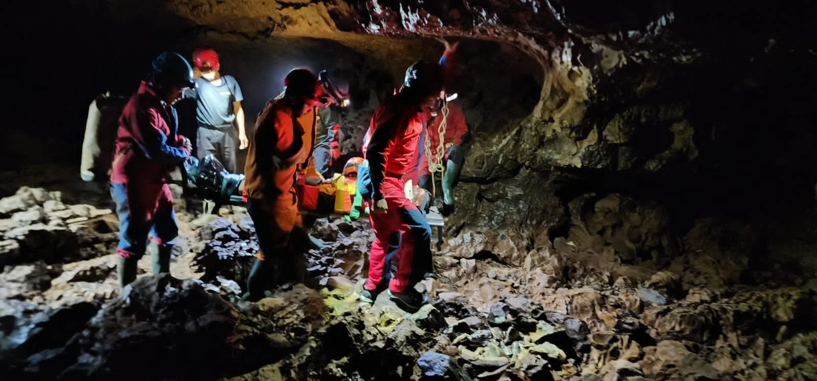 Into the Earth – Mawmluh Cave & Lyngksiar Falls