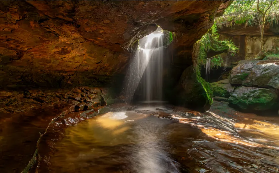 CAVES & WATERFALLS