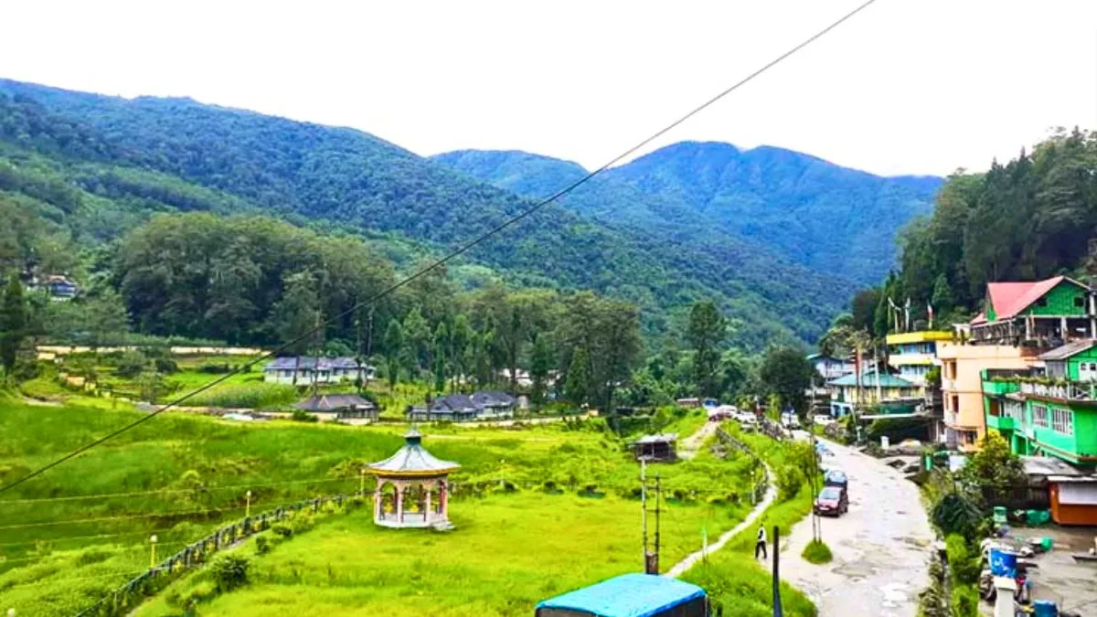 Museum Stops & the Road to Rinchenpong