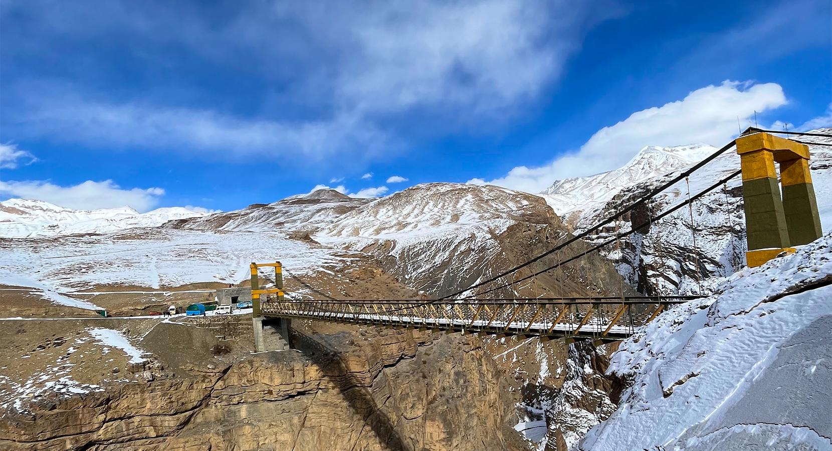 Fossils, Gompas & Bridges in the Sky